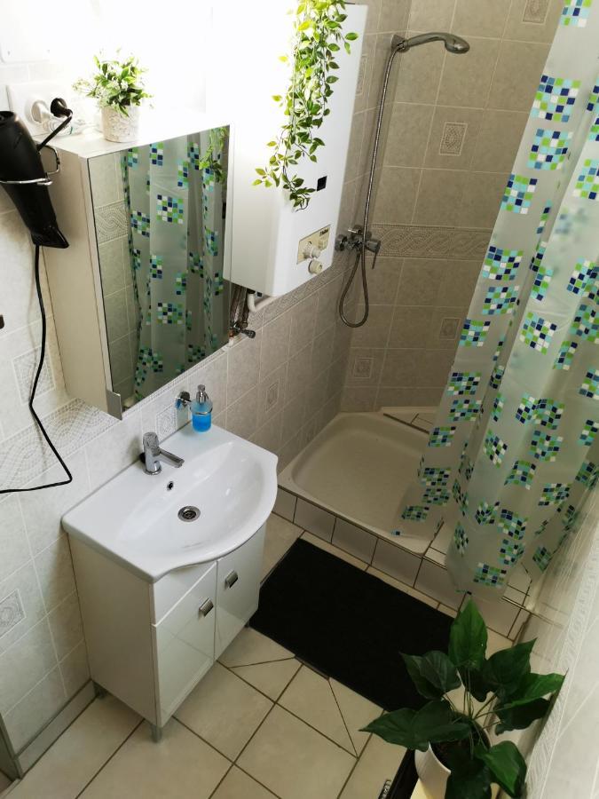 Lehel Apartman เคสเท ภายนอก รูปภาพ
